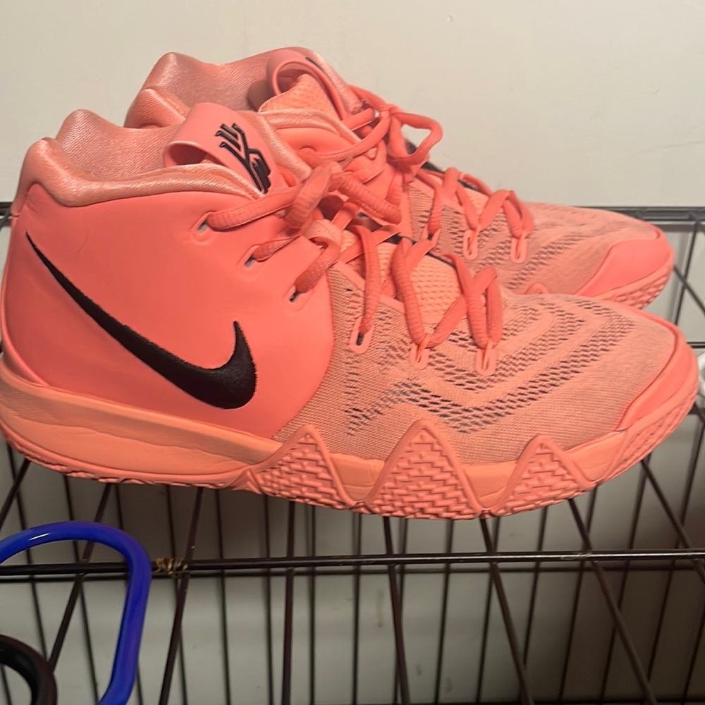 Atomic Pink Kyrie 4